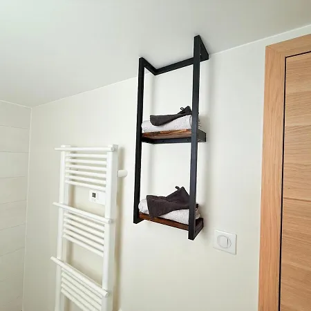 Luxury & Modern Cocoon - Parking Included אגנו